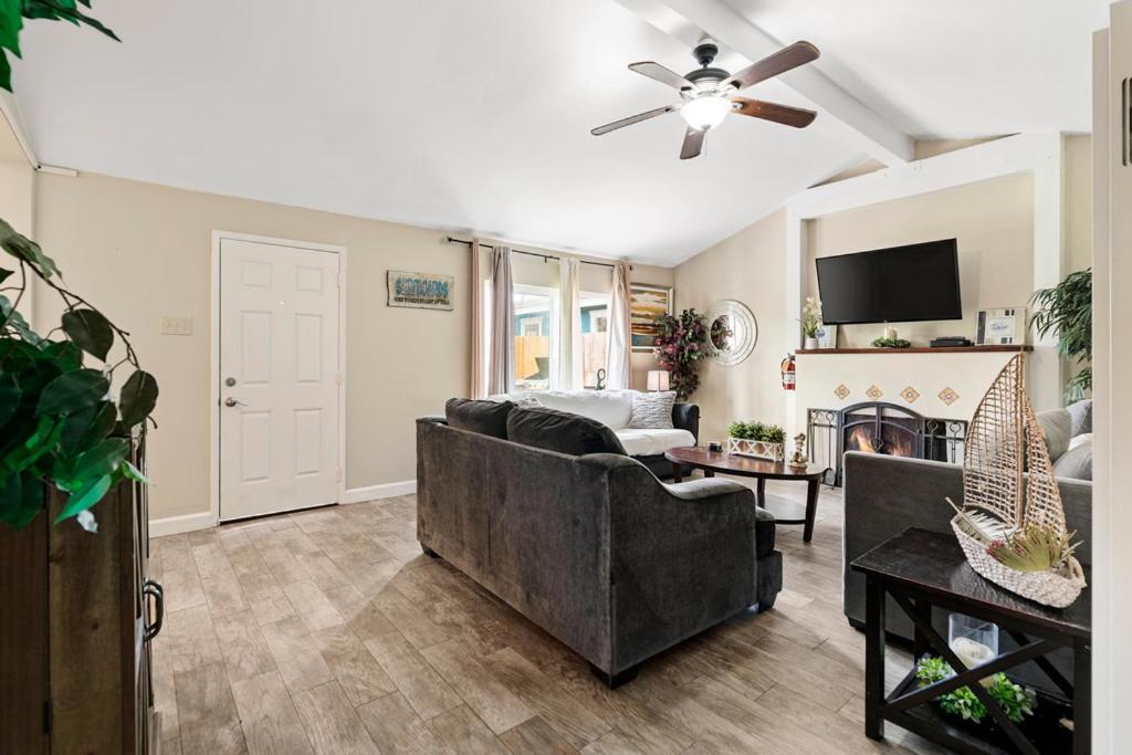Oceanside Rocks Family Vacation Home 外观 照片